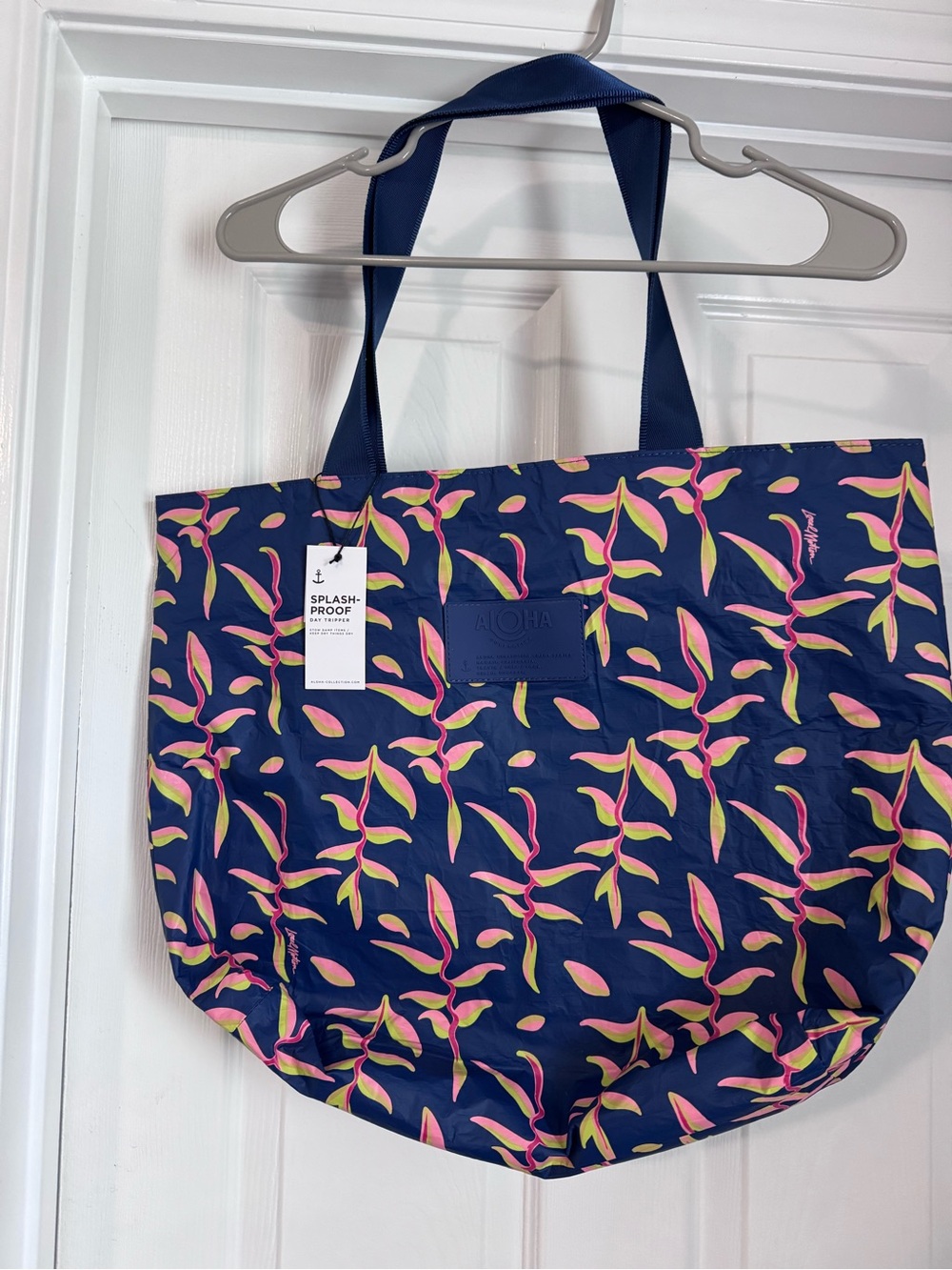 ALOHA Collection Heliconia Day Tripper NWT